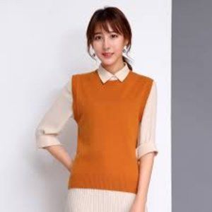 DVF - Orange sweater vest - Medium